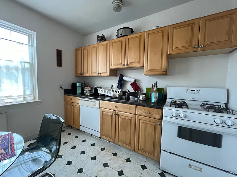 20 Fairbanks St #8F — Photo 14