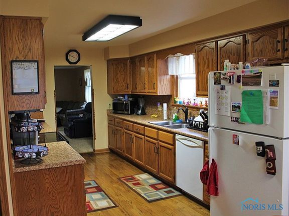 3rd image of 2415 County Road K