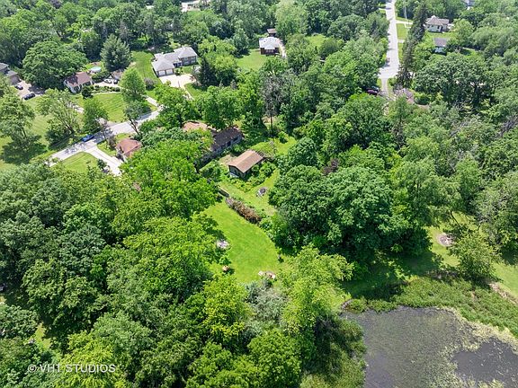 3rd image of 29W178 Woodland Ave