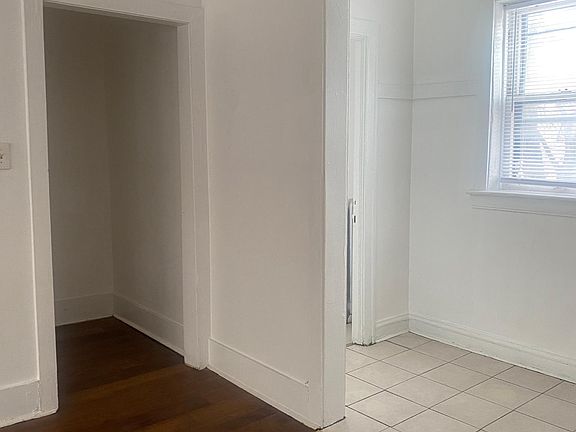 3rd image of 713 W Garfield Blvd Unit 2A