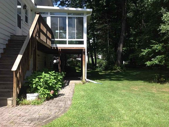 3rd image of 17 Terrace Ct