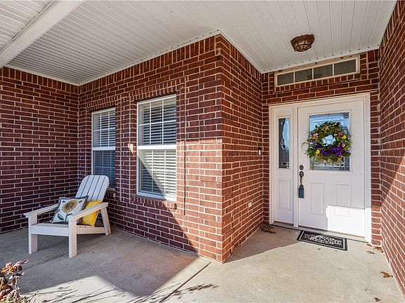 2nd image of 701 Maci Ct