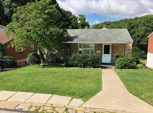 333 Glencoe Dr, West Mifflin, PA 15122