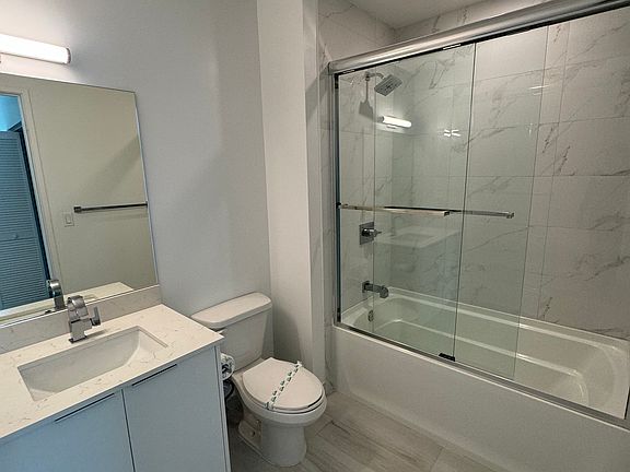 4th image of 602 E Dania Beach Blvd #1423