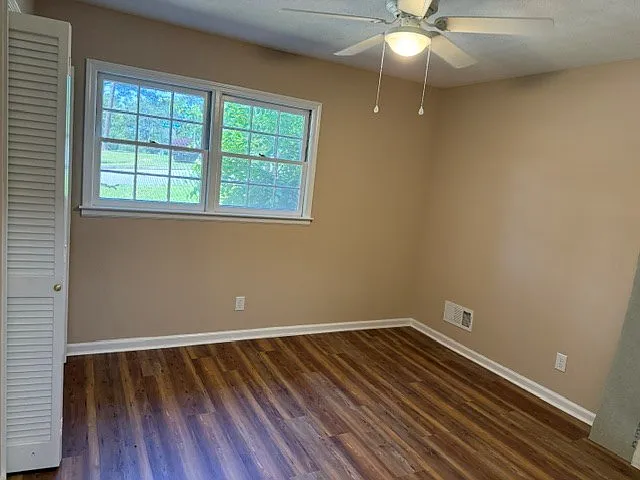5920 Saint Leonards Dr — Photo 17
