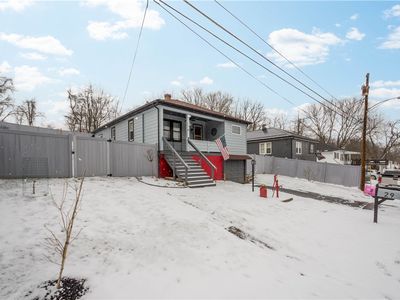 29 Maple St, Eighty Four, PA, 15330