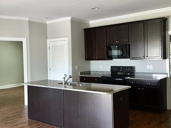 2nd image of 103 Elizabeth St #100