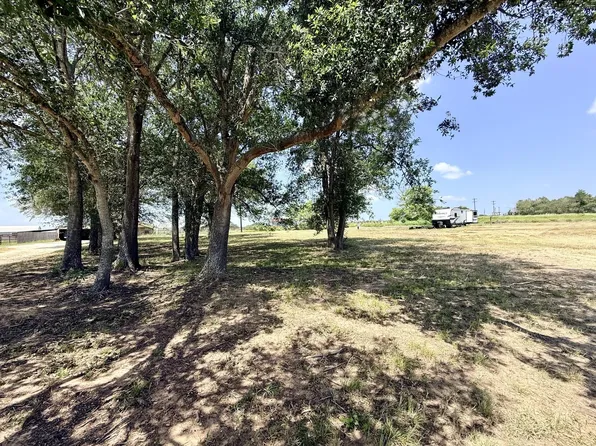 10901 County Road 367, Caldwell, TX 77836