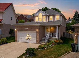 42 Briarmeadow Cres, Kitchener, ON N2A 4C5