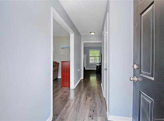 3rd image of 1407 Painter Pl