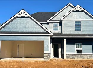 2128 Blue Beak Bnd, Opelika, AL 36804