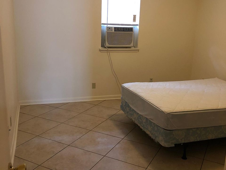 2nd image of 300 Madison St APT H