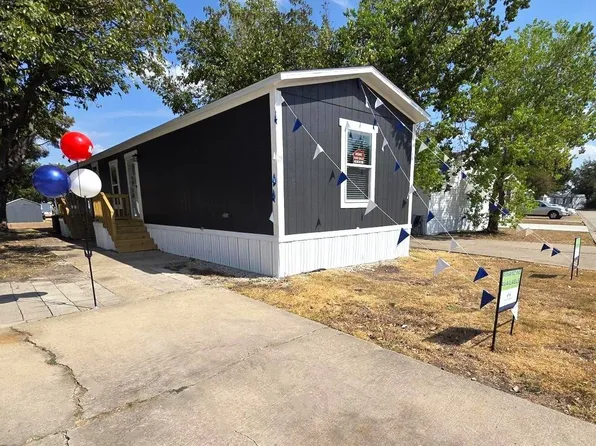 25 Colonial Dr, Hutchins, TX 75141