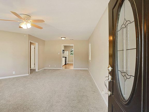 2nd image of 410 W Emerson Ave