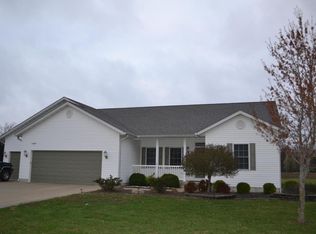 4 Agape Ln, Centralia, IL 62801