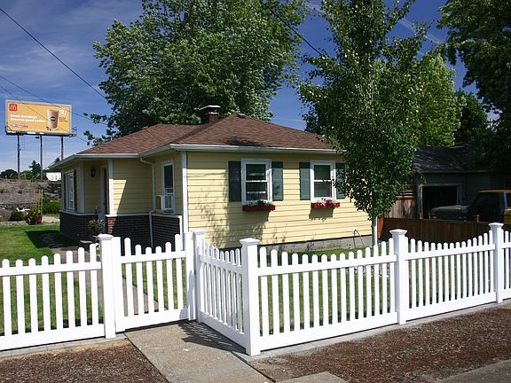 5th image of 1713 W Fourth Plain Blvd