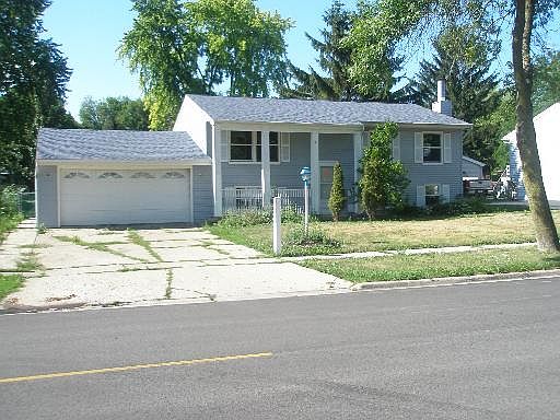 1st image of 120 E Melody Ln