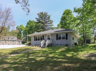 56 Riverneck Rd, Chelmsford, MA 01824
