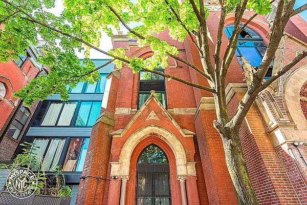 Rented by MySpaceNYC | media 11