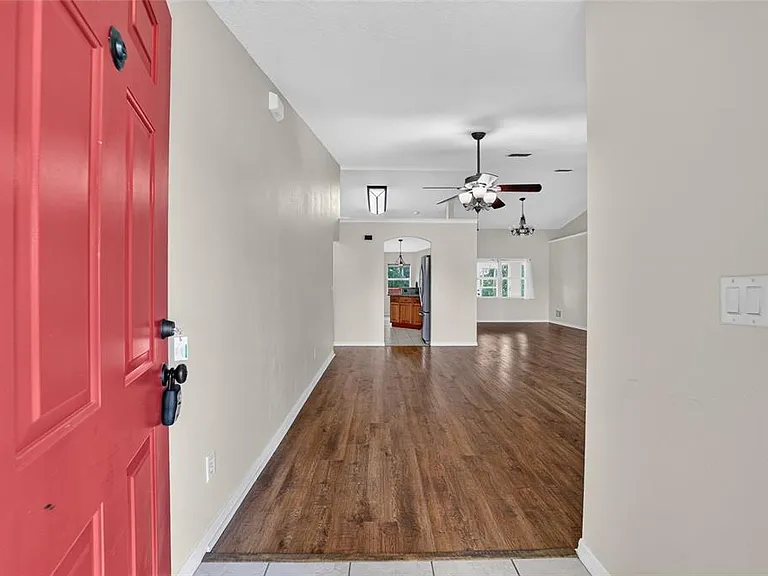 10384 SW 41st Ct — Photo 5