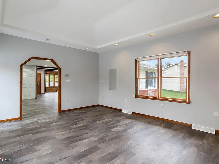 5 Orchard Pl — Photo 8