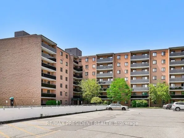 29 West Ave W #111, Kitchener, ON N2M 5E4