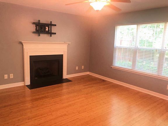 2nd image of 603 Oak Cove Ct