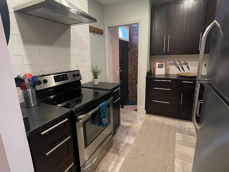 1657 Story Ave #4 — Photo 7