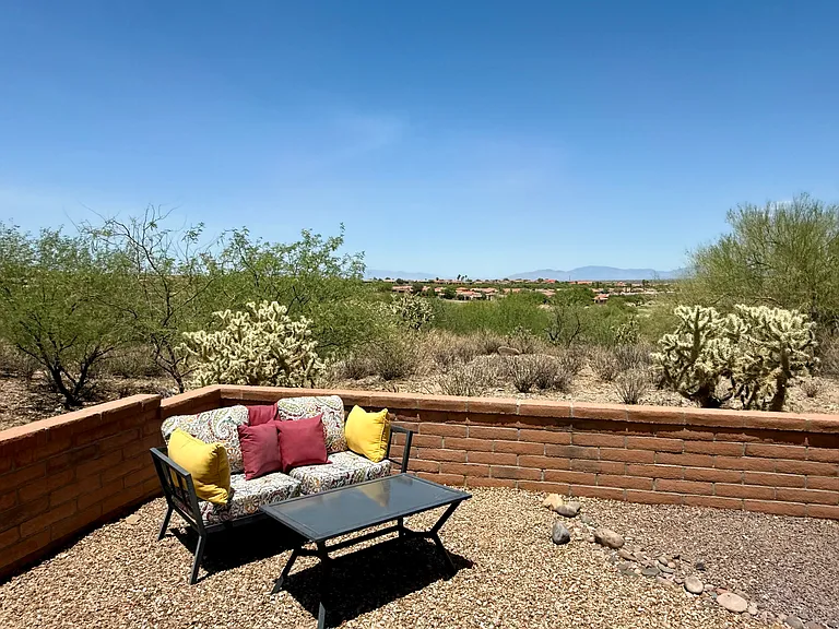 4685 S Tropicana Dr — Photo 16
