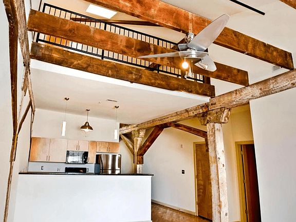 5th image of 203 Hull St #3215038