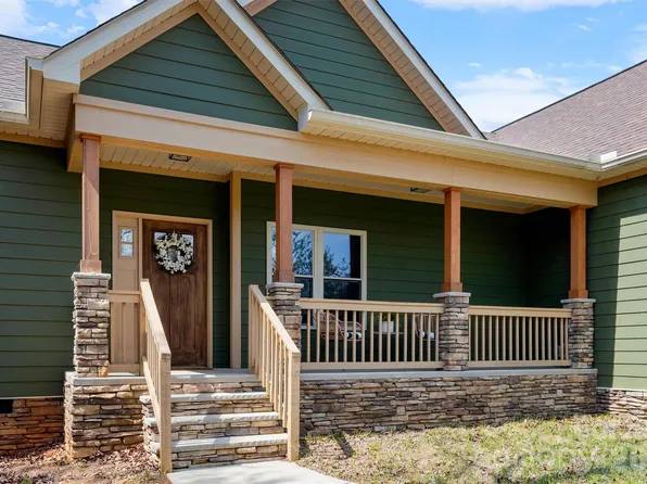 12057 Mariners Cove Ct, Lancaster, SC 29720