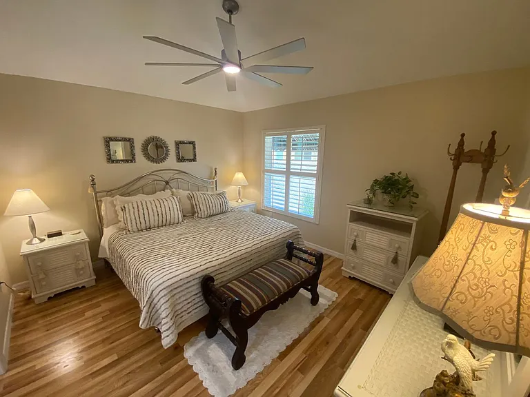 3301 Archer Ave — Photo 18