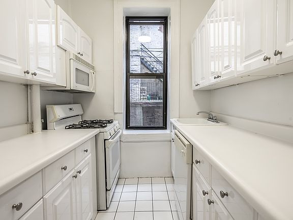 5th image of 189 Claremont Ave #21/1