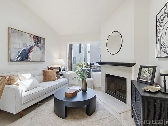 3rd image of 2909 Keats St APT 11