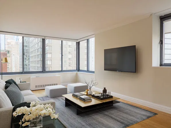 235 W 48th St, New York, NY
