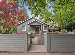 704 SE Bidwell St, Portland, OR 97202