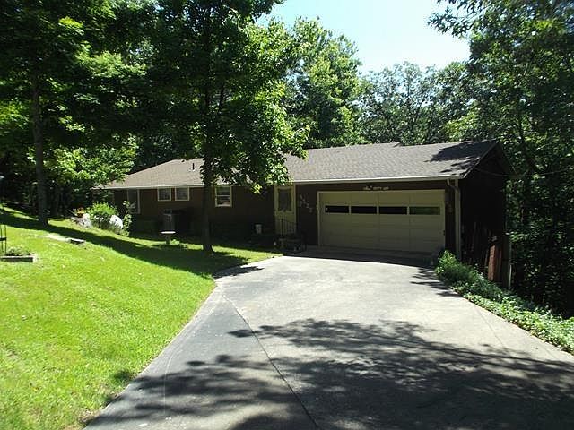 1st image of 8522 Woodcrest Dr