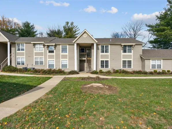6 Sugarwood Ct #4, Saint Peters, MO 63376