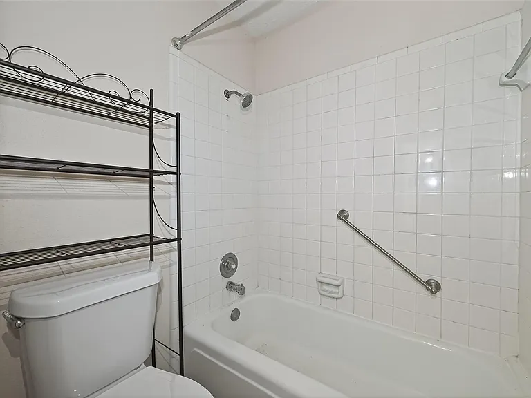 10913 Bexley Dr #913 — Photo 24