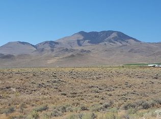 911 Apex Ln, Challis, ID 83226