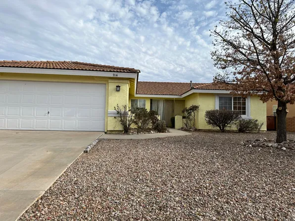 914 E Saguaro Dr, Pearce, AZ 85625