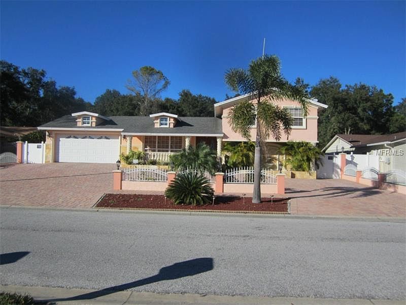1st image of 16531 Forestlake Dr