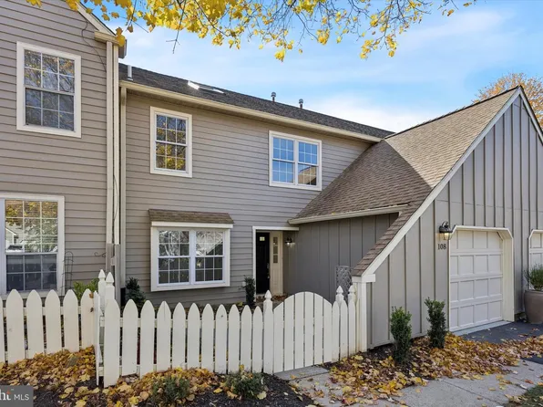 108 Orchard Ct, Blue Bell, PA 19422