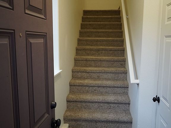 2nd image of 1414 NE 87th Cir