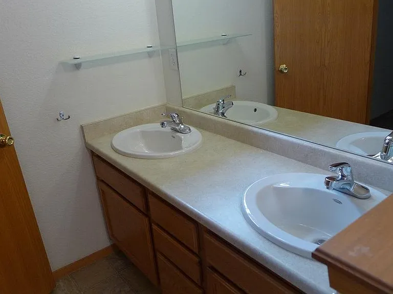 2802 Sundown Ln #J101 — Photo 11