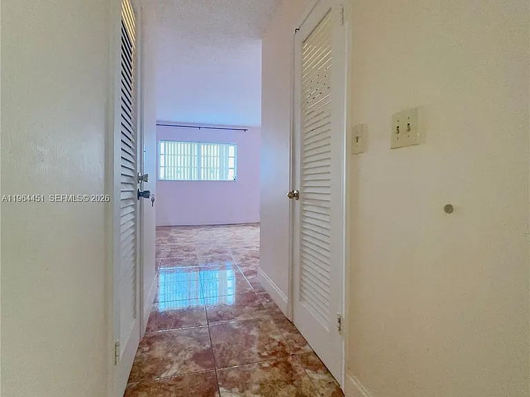609 NE 14th Ave #706 — Photo 26