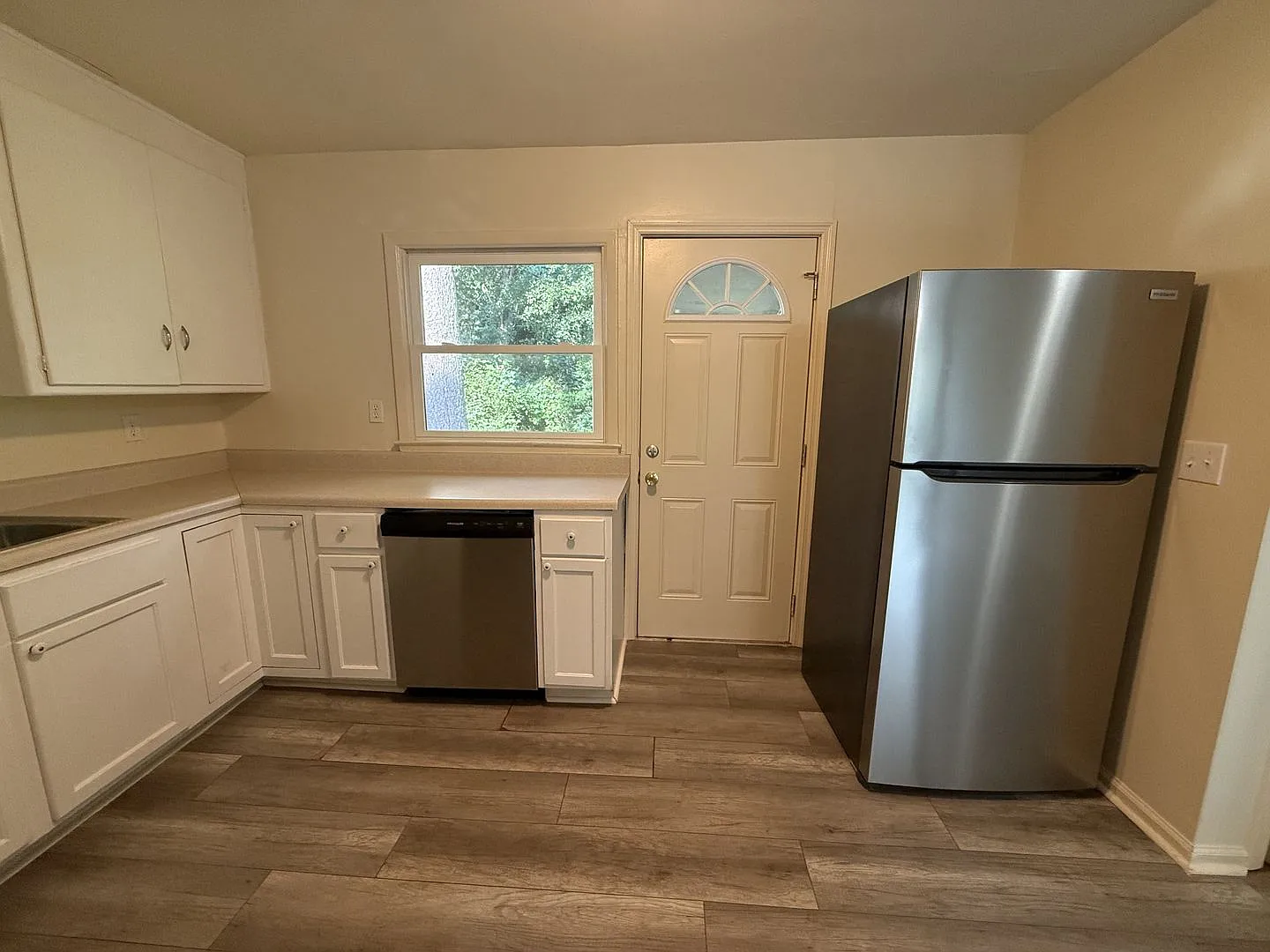 Remodeled 3 Bedroom Home in Boulevard Neighborhood — Photo 4