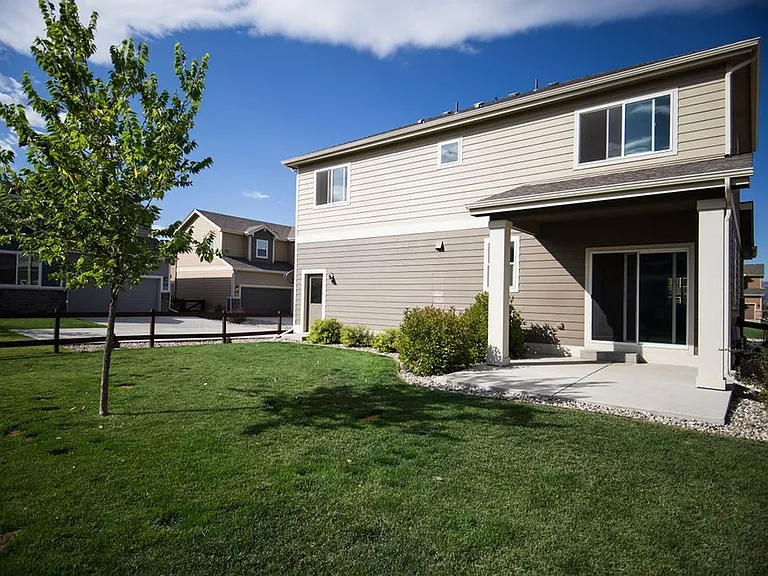 532 Walhalla Ct — Photo 25