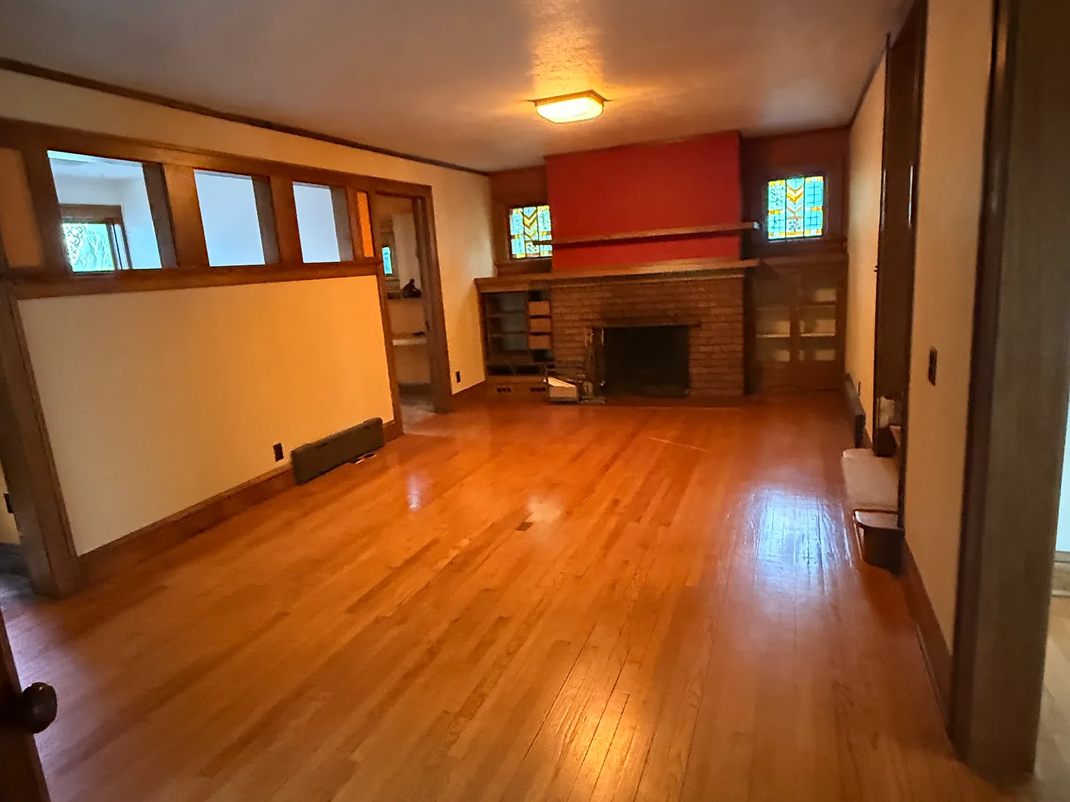 4 bed, 2.5 bath, 2100 sqft, $4,650 — Photo 3