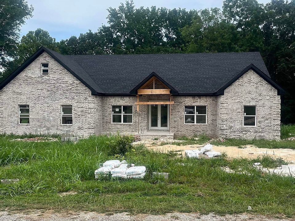 1st image of 152 Leatherwood Cir